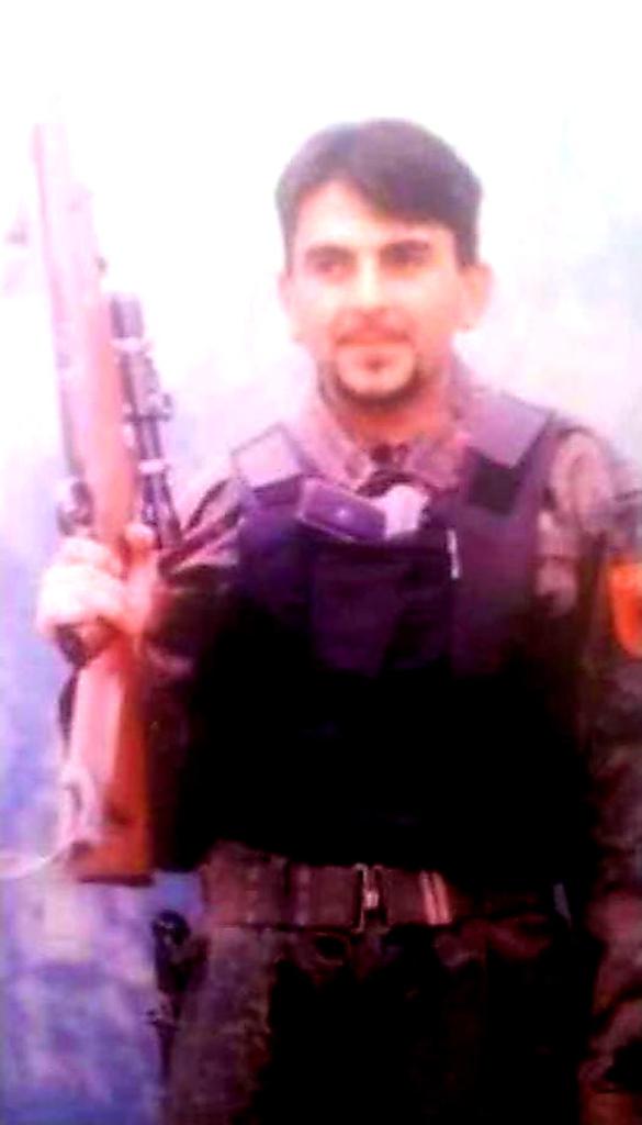 Respekt dhe mirenjohje per deshmorin e atdheut Bujar Syla